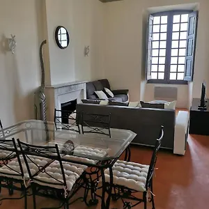 Apartment 3 Pieces Au Coeur Du Centre Historique De, Grasse